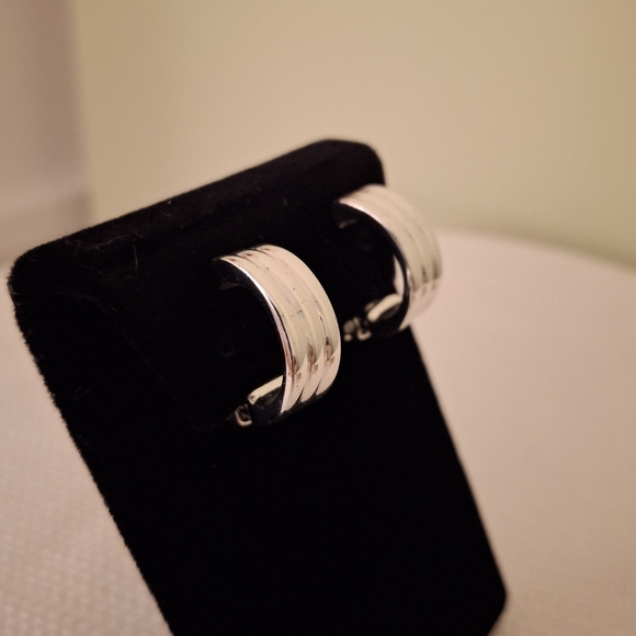 Lauren Ralph Lauren Silver Huggie Hoop Clip-On Earrings - Picture 3 of 3